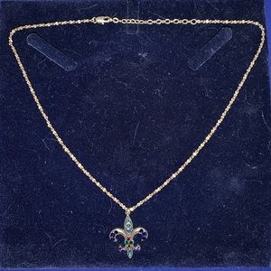 NWOT NEW ORLEANS FLEUR DE LIS NECKLACE